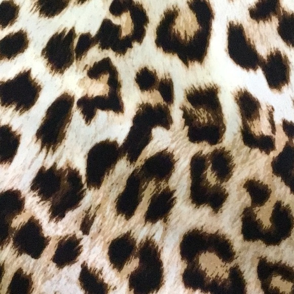 LOVE & Legend leopard print A line Skirt sz 24 **HEMMED ** - Picture 5 of 6